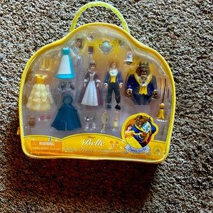 Belle Deluxe Princess Fashion Set